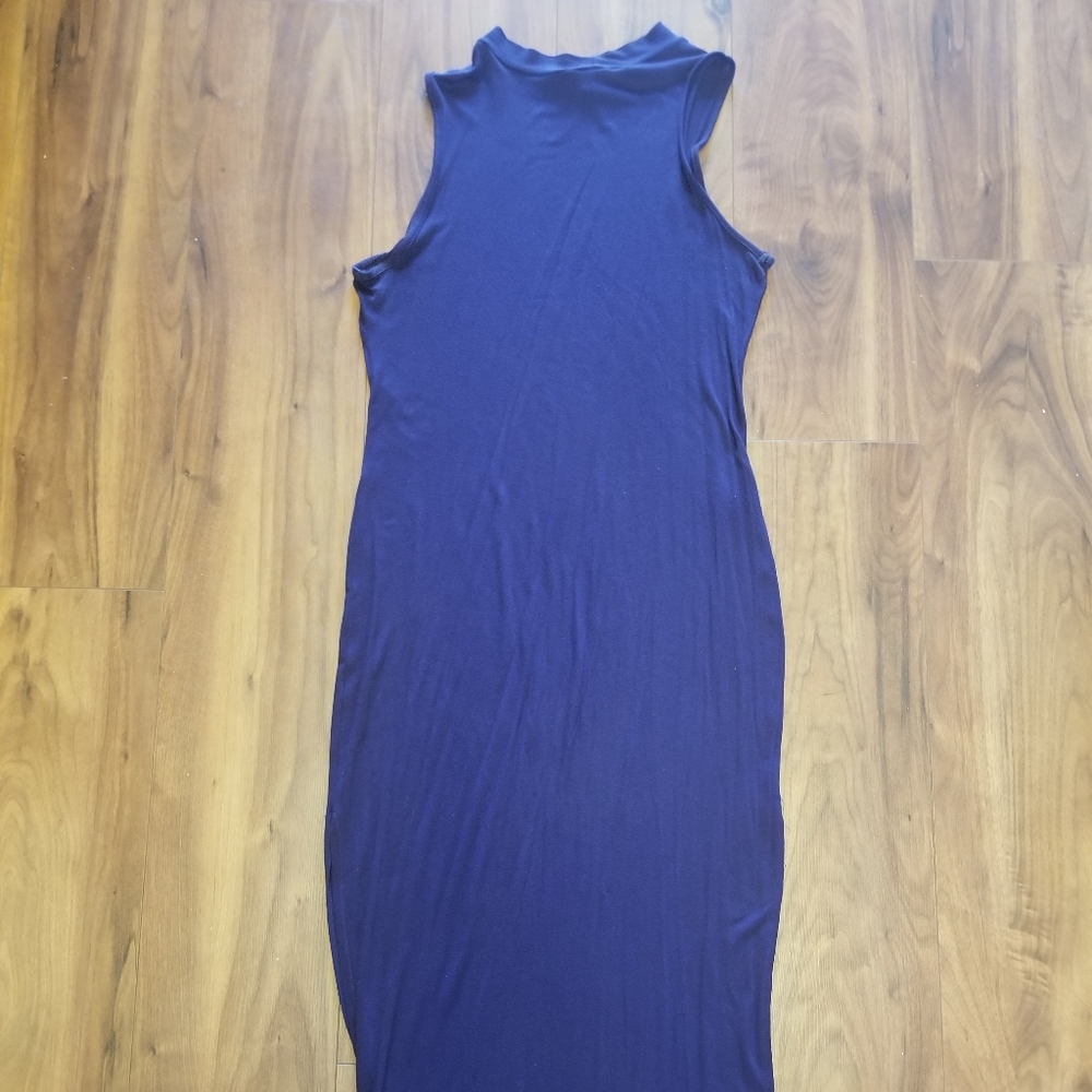 Dress - Picture 4 of 5